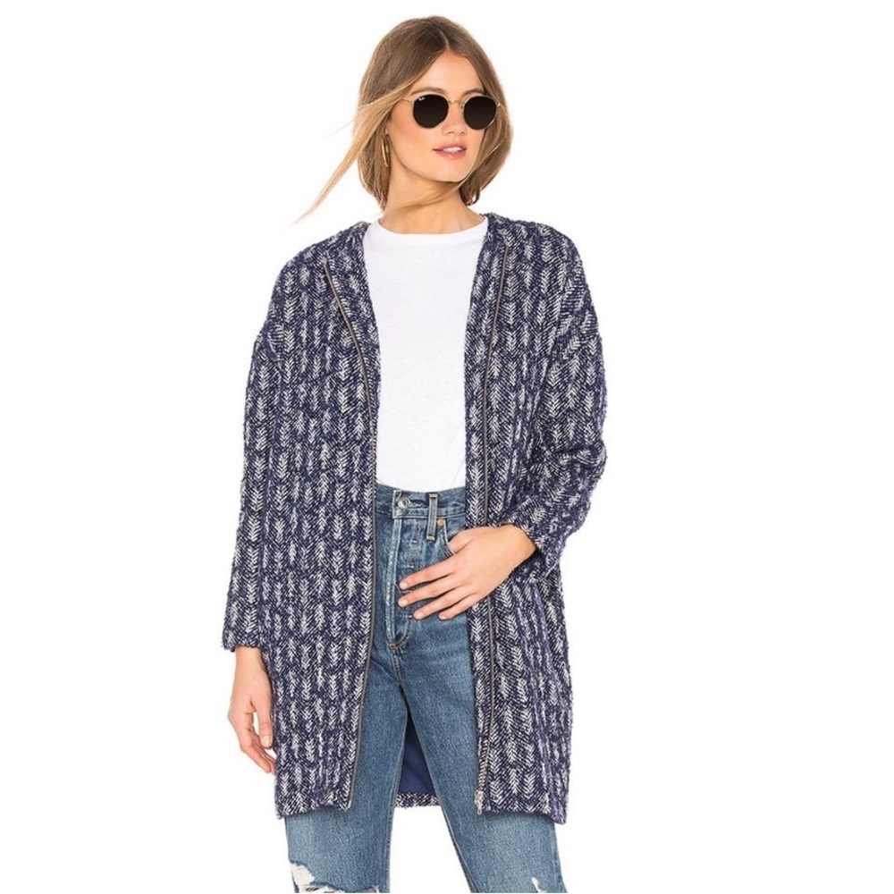 Tularosa Women’s Shiloh Coat. Navy/white size Medium.